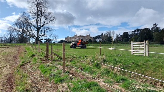 Fence removal and install at Brodsworth Hall